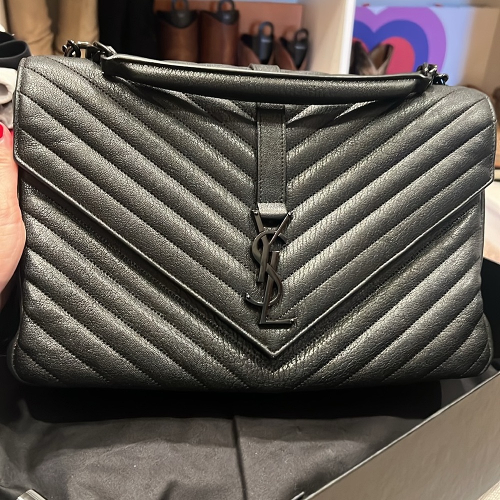 YSL Shoulder Bag- Quilted Leather- YSL BO MNG COLLEGE L PONCHO